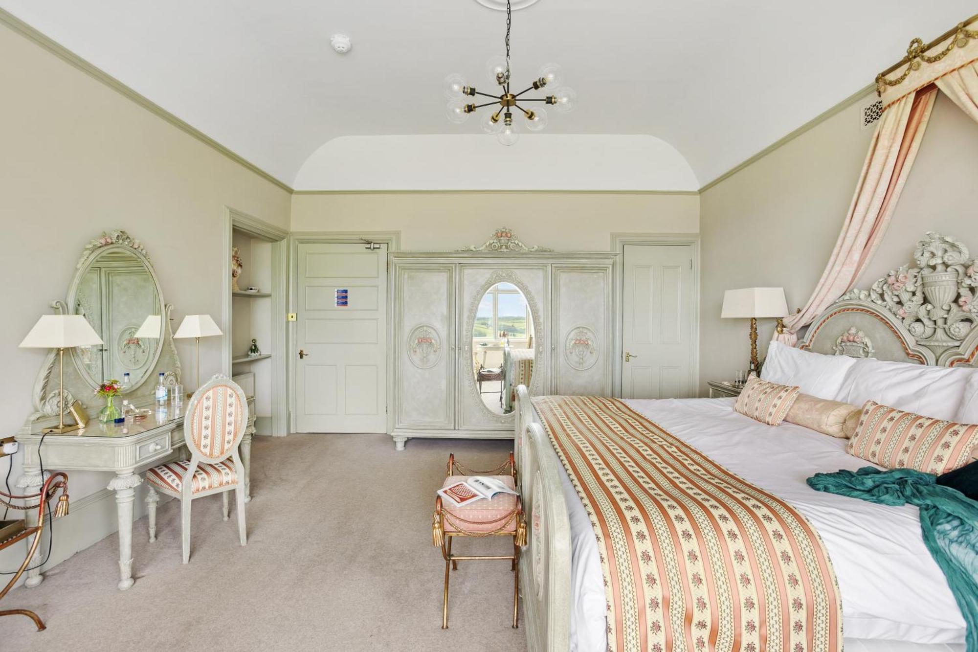 The Mole Resort - Hotel Rooms Umberleigh Екстериор снимка
